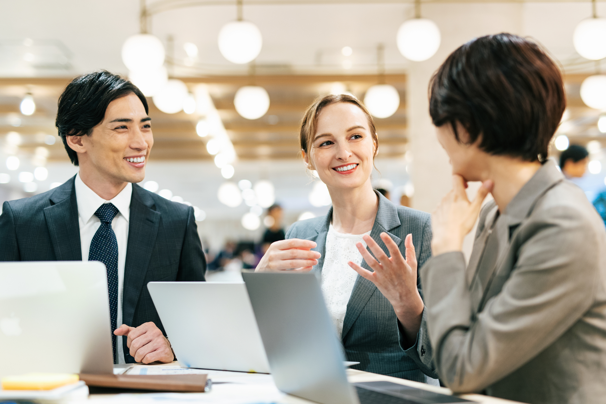 1. 外資系企業の営業職の特徴