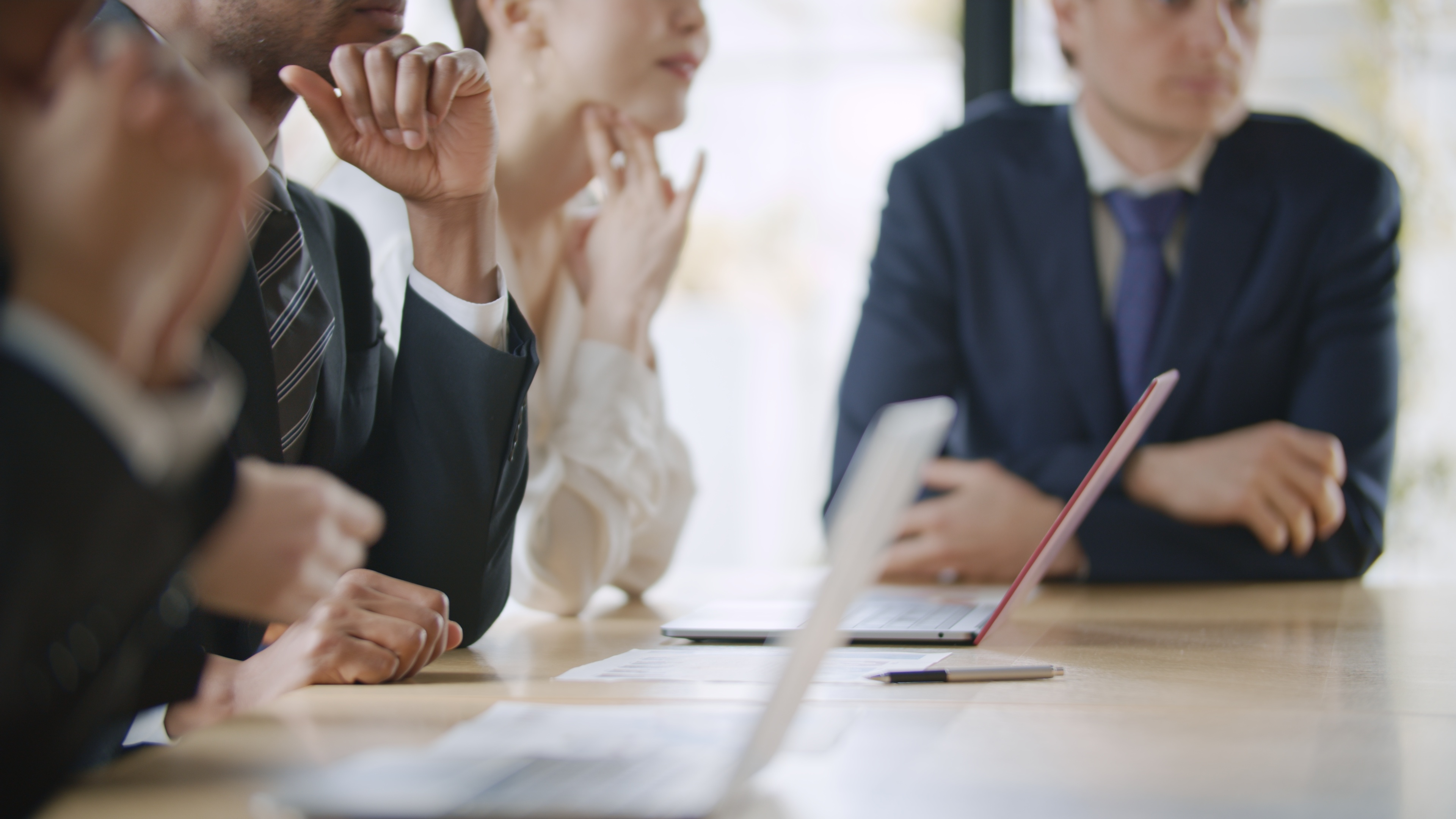 4.外資系企業での人間関係における注意点